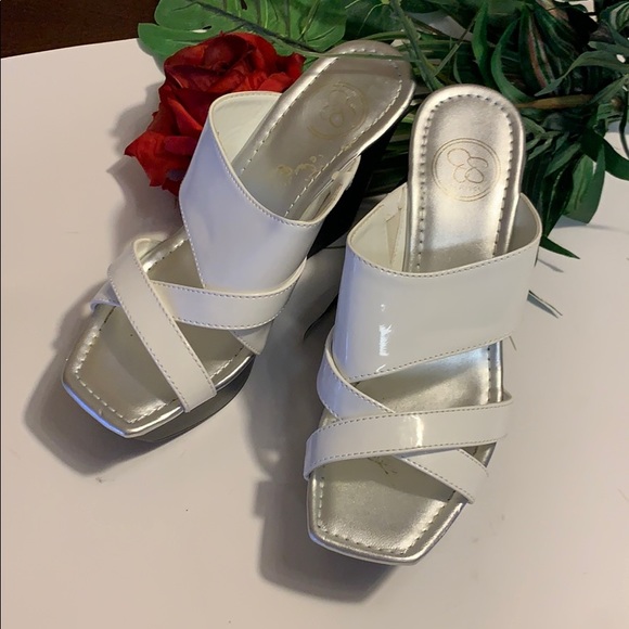 Jessica Simpson Wedges - Picture 3 of 7